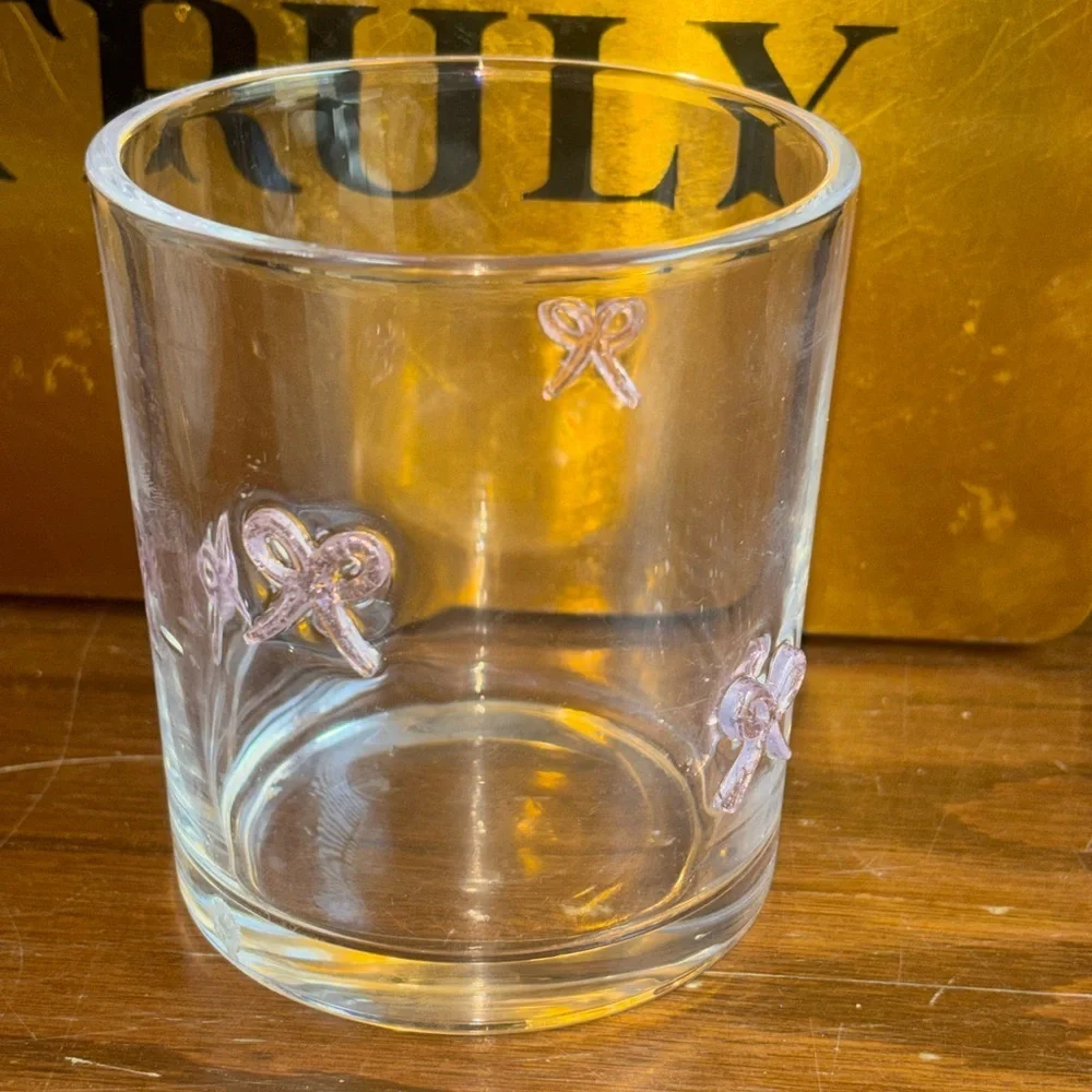 🎀 Thyme & Table 12 fl oz Pink Bows Charm Drinking Glass & Socks Set